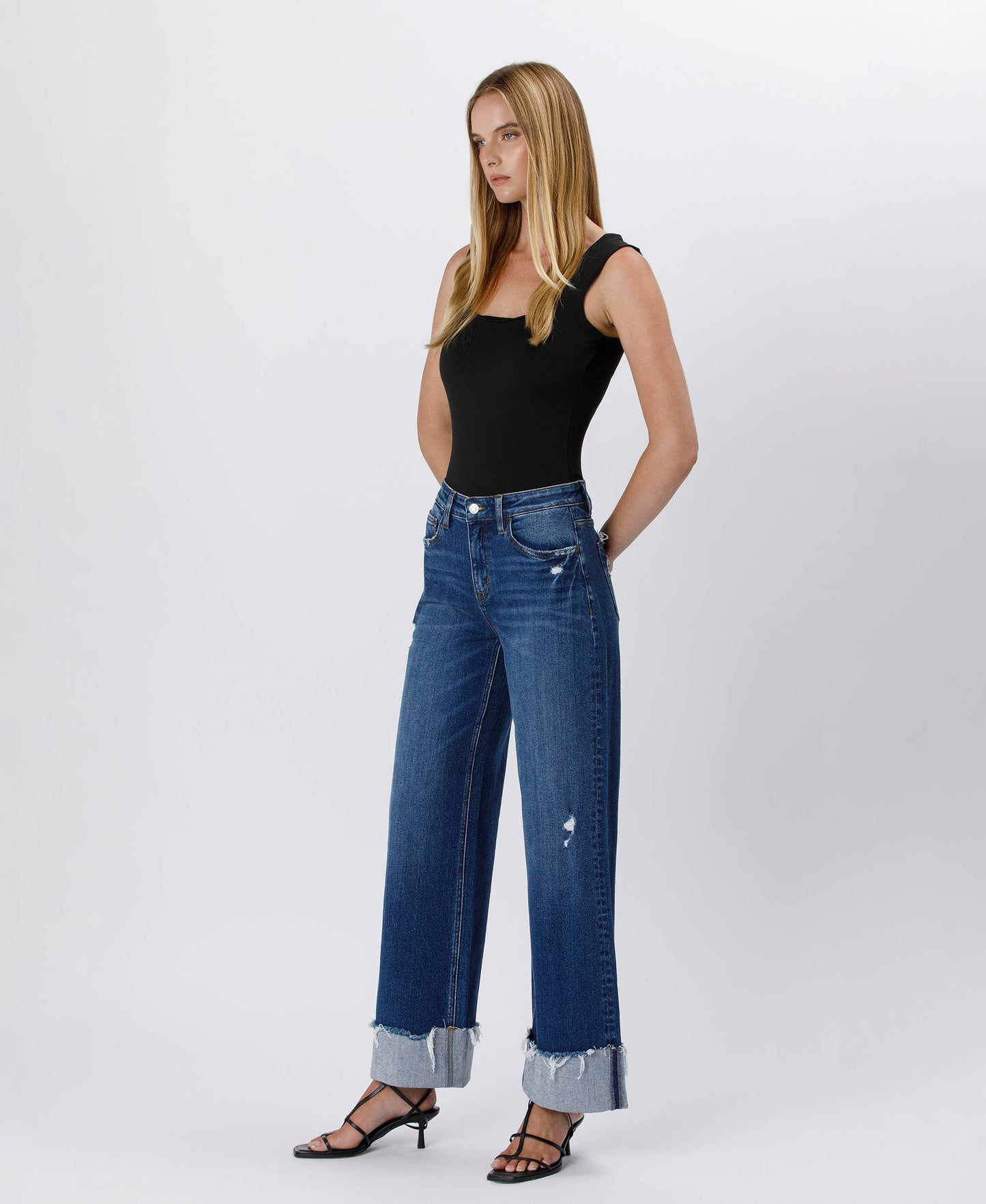 HIGH RISE CUFFED BAGGY WIDE JEANS