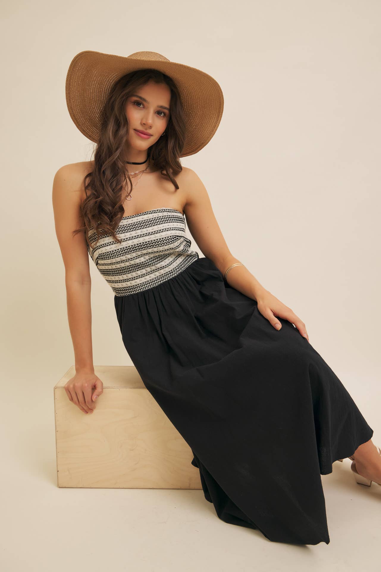 CROCHET CONTRAST TUBE TOP MIDI DRESS WITH POCKETS