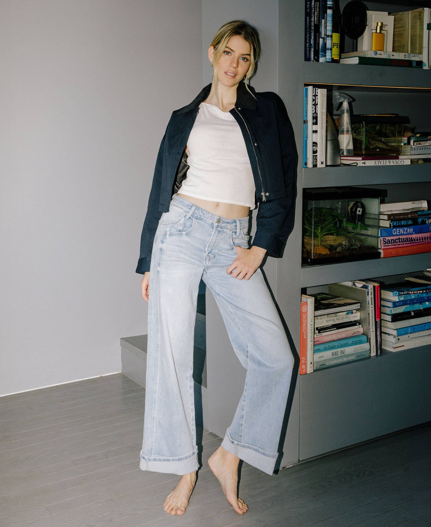 SUPER HIGH RISE CUFFED WIDE JEANS