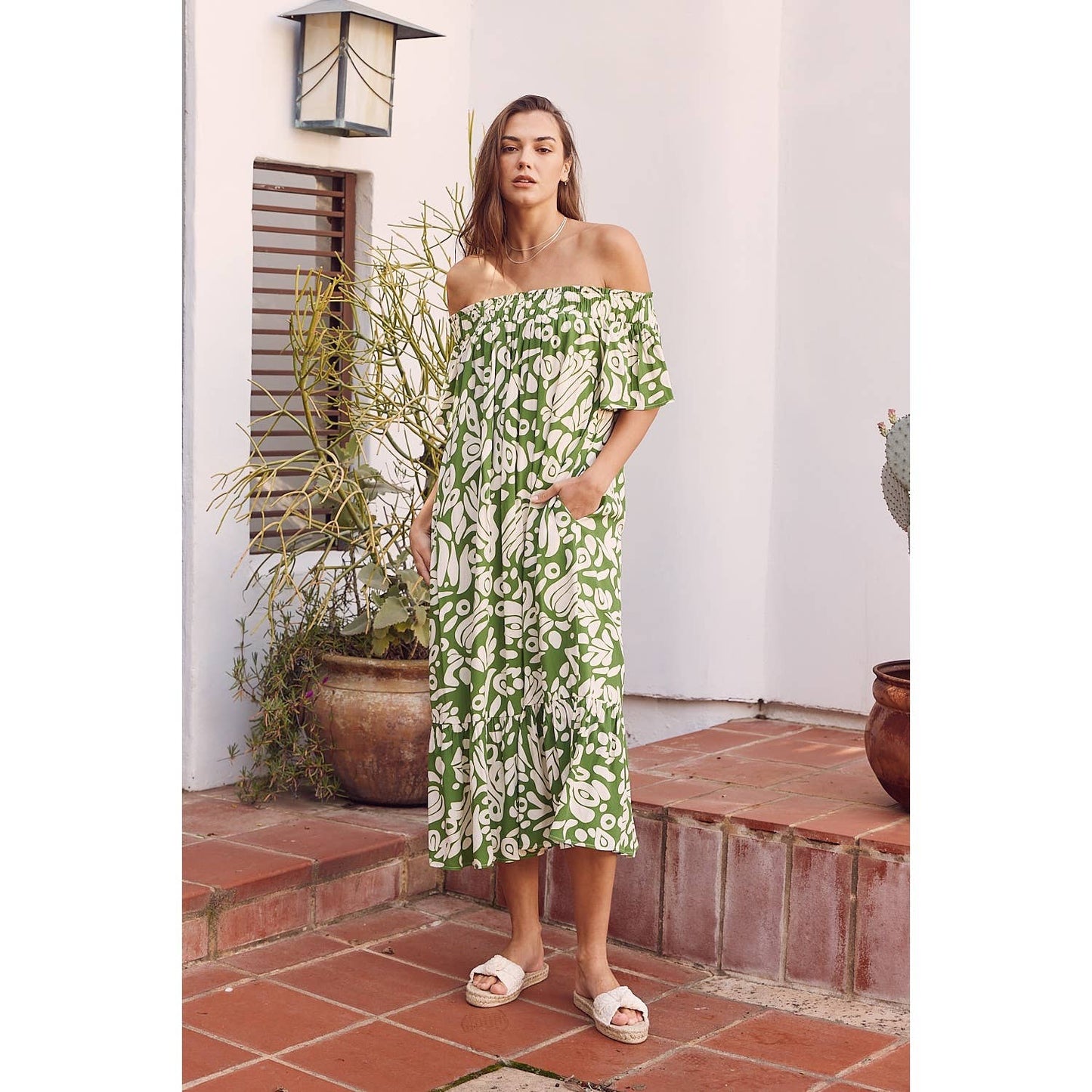 OFF THE SHOULDER FLARE PRINTED MIDI DRESS WITH POCKETS