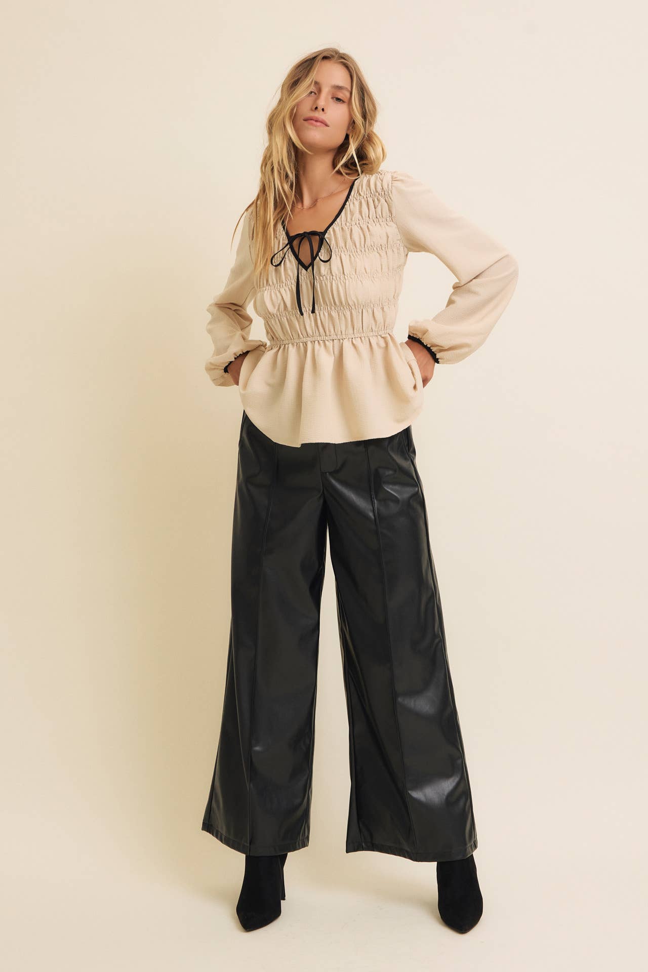 VEGAN LEATHER WIDE-LEG PANTS WITH ELASTIC BACK