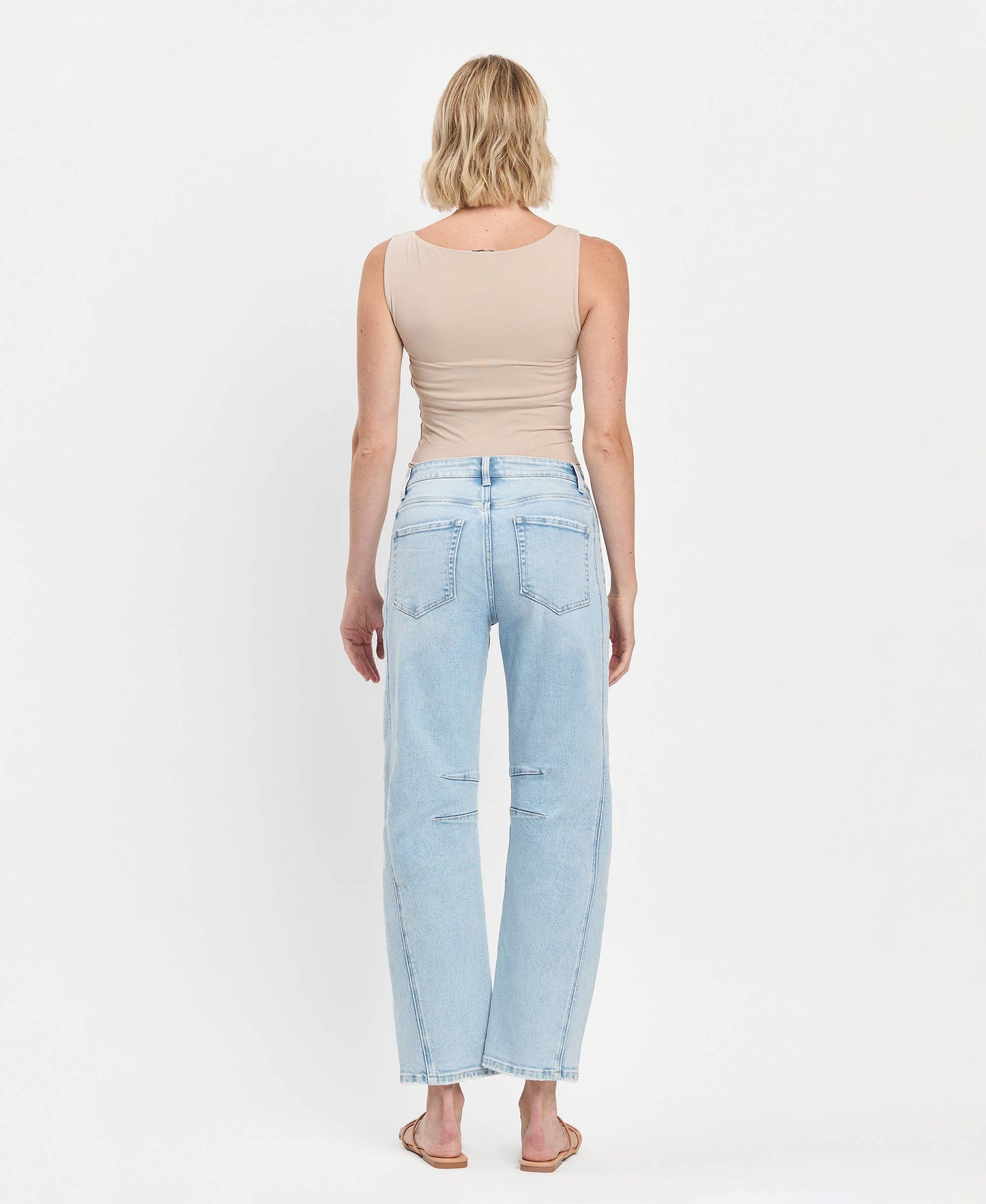 HIGH RISE SEAM DETAIL BARREL LEG JEANS