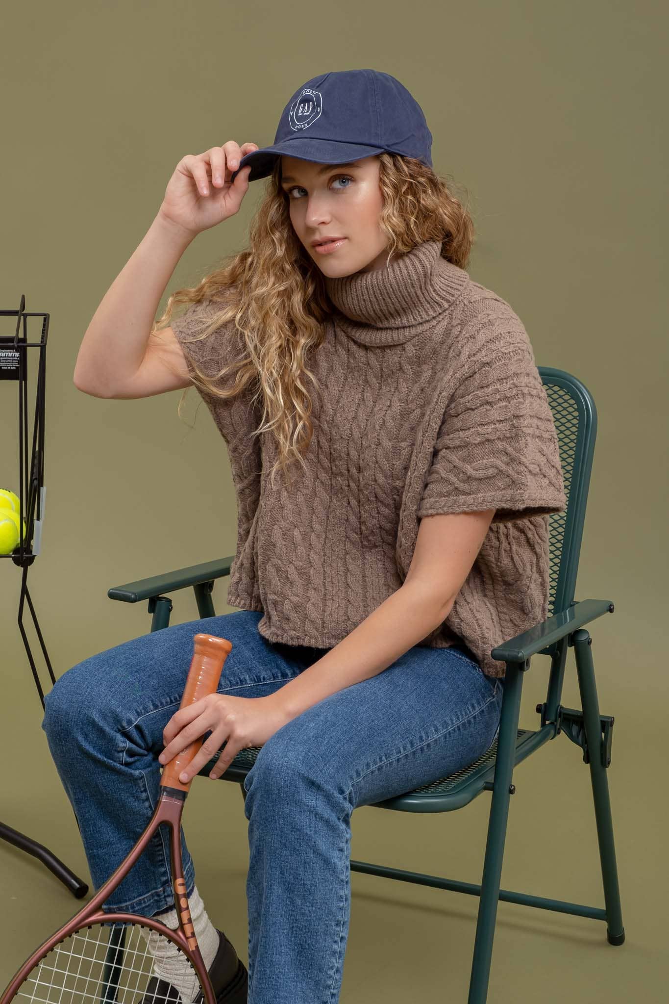 CABLEKNIT SHORT SLEEVE TURTLENECK SWEATER