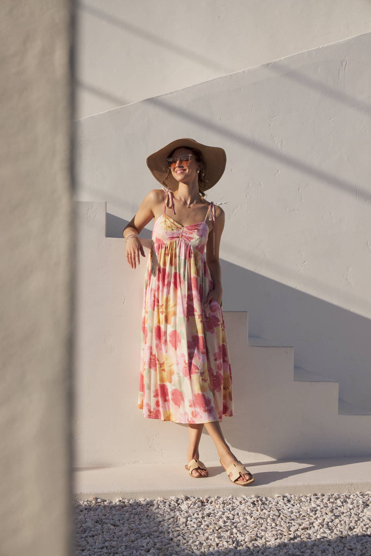 FLORAL PRINT RUCHED MIDI DRESS WITH SHOULDER TIE
