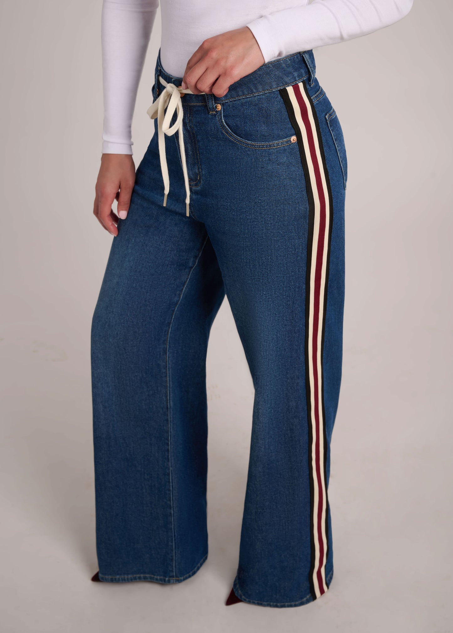 LILY WIDE LEG JEANS / CARINA
