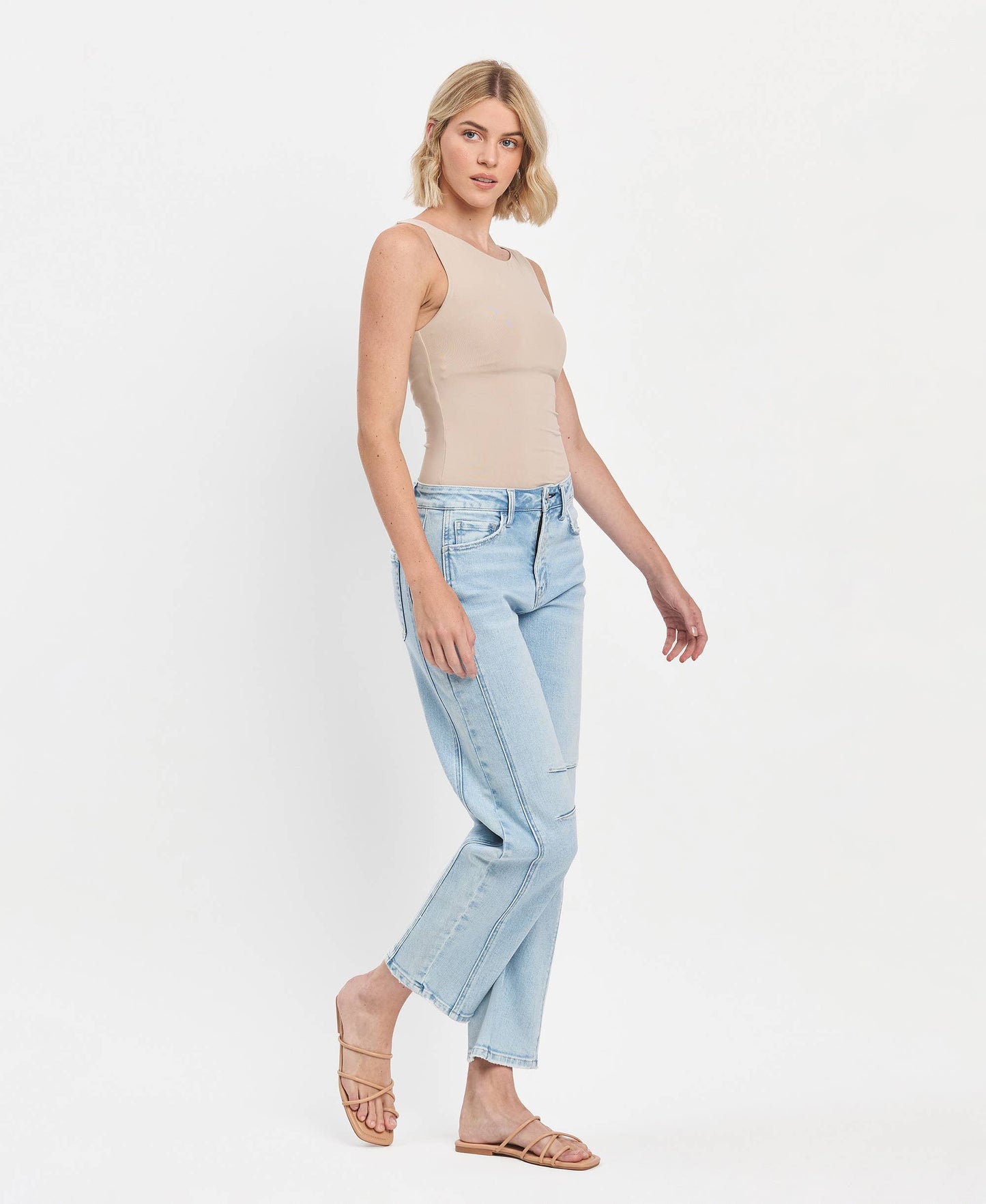 HIGH RISE SEAM DETAIL BARREL LEG JEANS