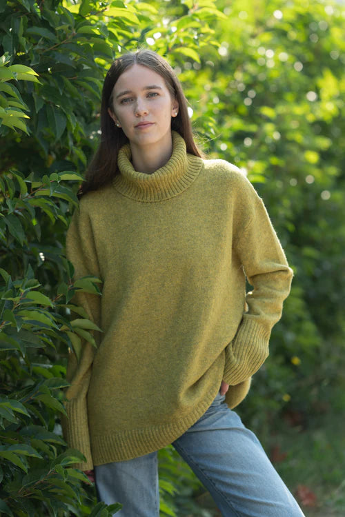 O/S THE DOG WALKER SWEATER