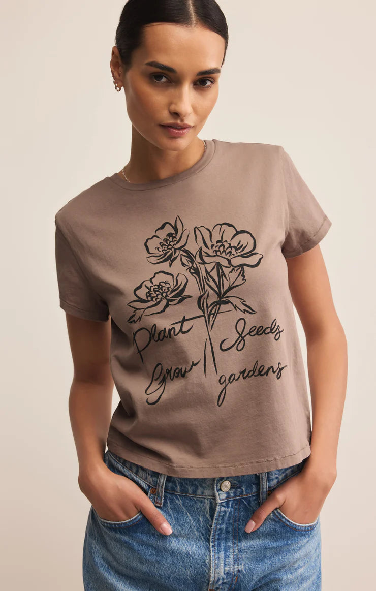 GROW GARDENS TOURIST TEE