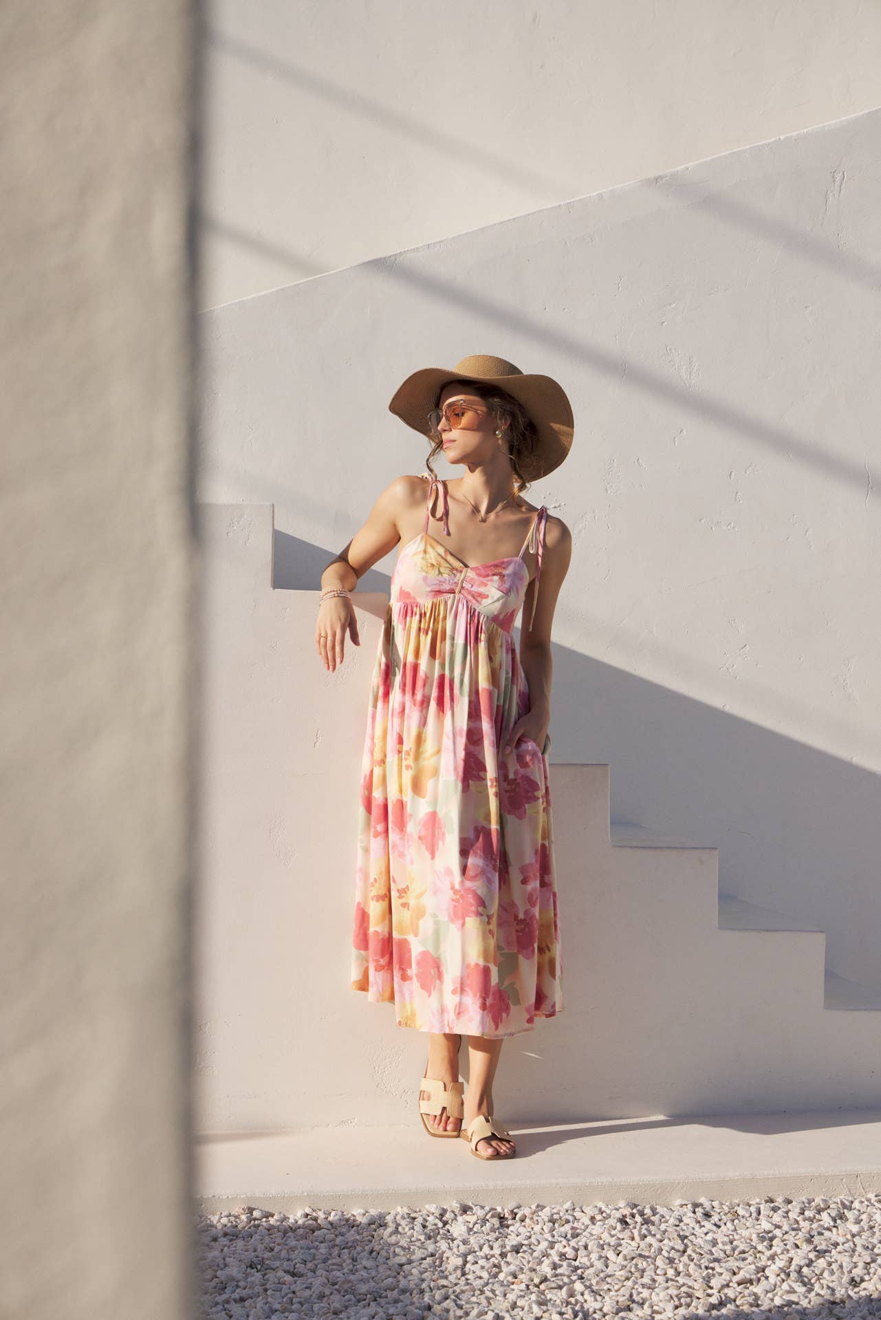 FLORAL PRINT RUCHED MIDI DRESS WITH SHOULDER TIE