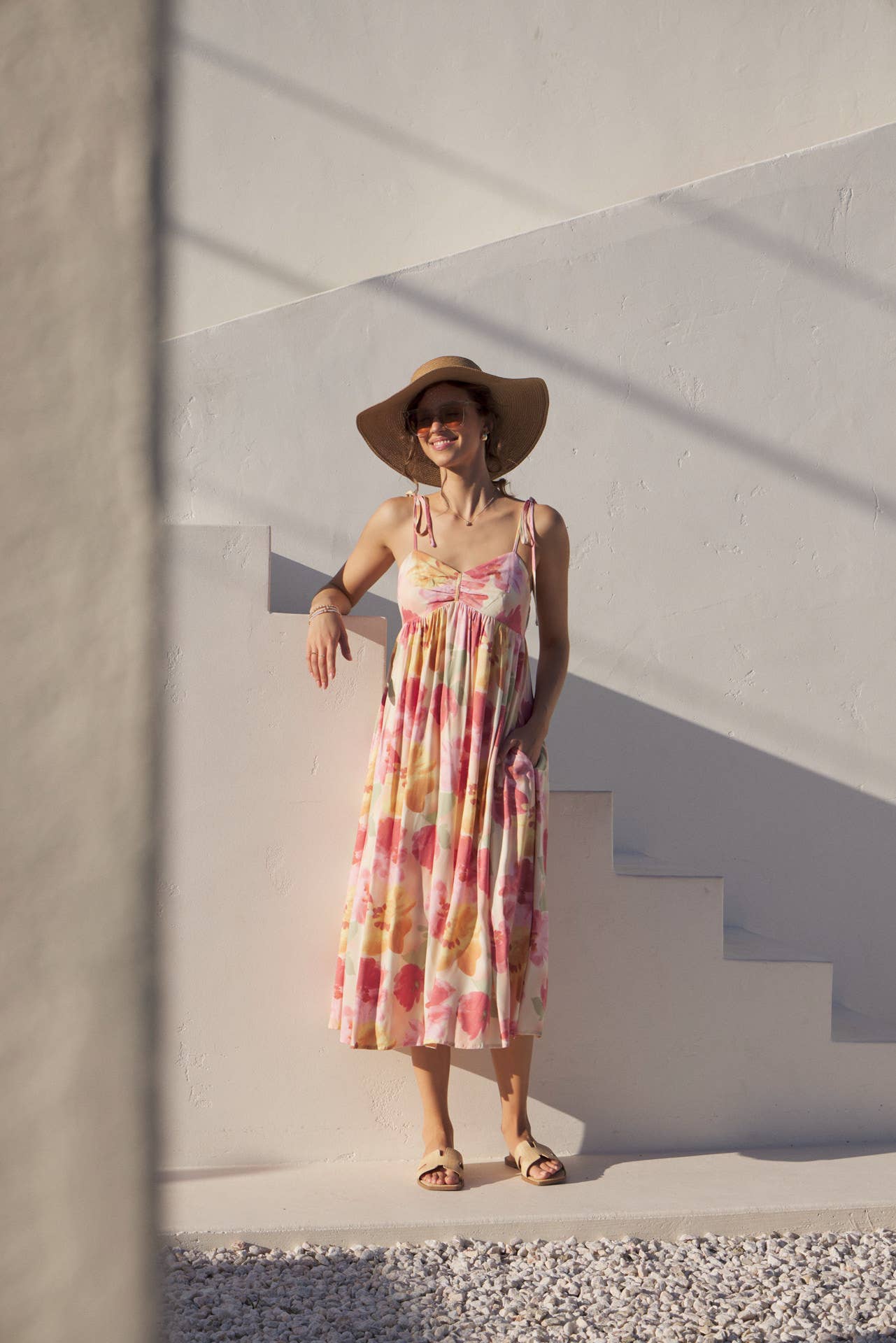 FLORAL PRINT RUCHED MIDI DRESS WITH SHOULDER TIE