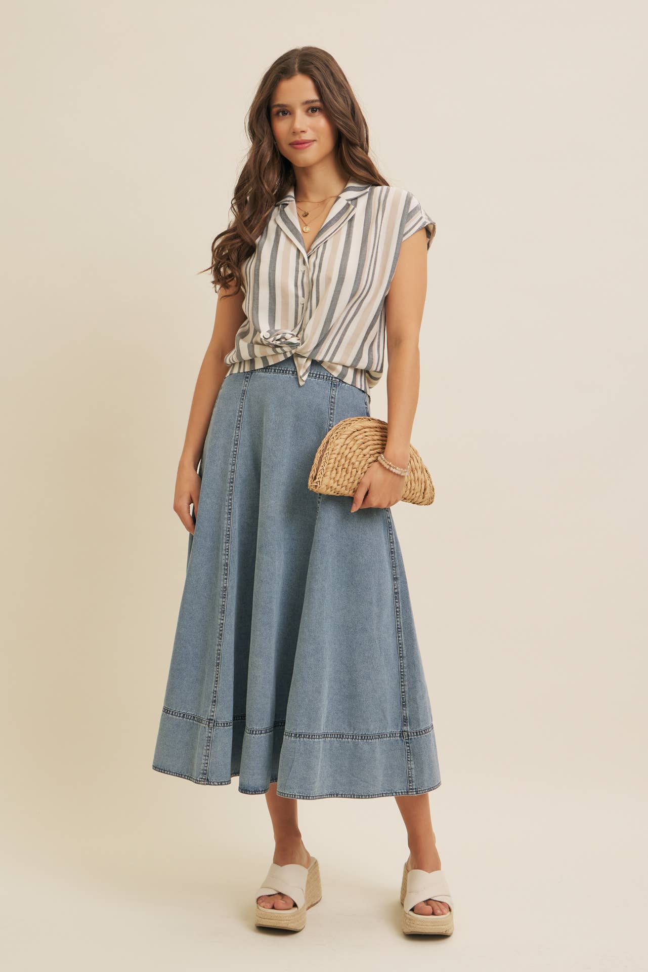 LINEN STRIPE BUTTON-DOWN COLLARED SHIRT