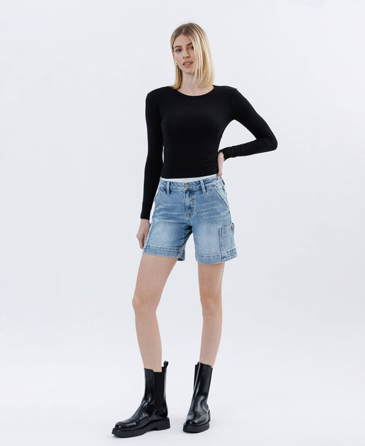 MID RISE POCKET DETAIL WIDE BERMUDA SHORT