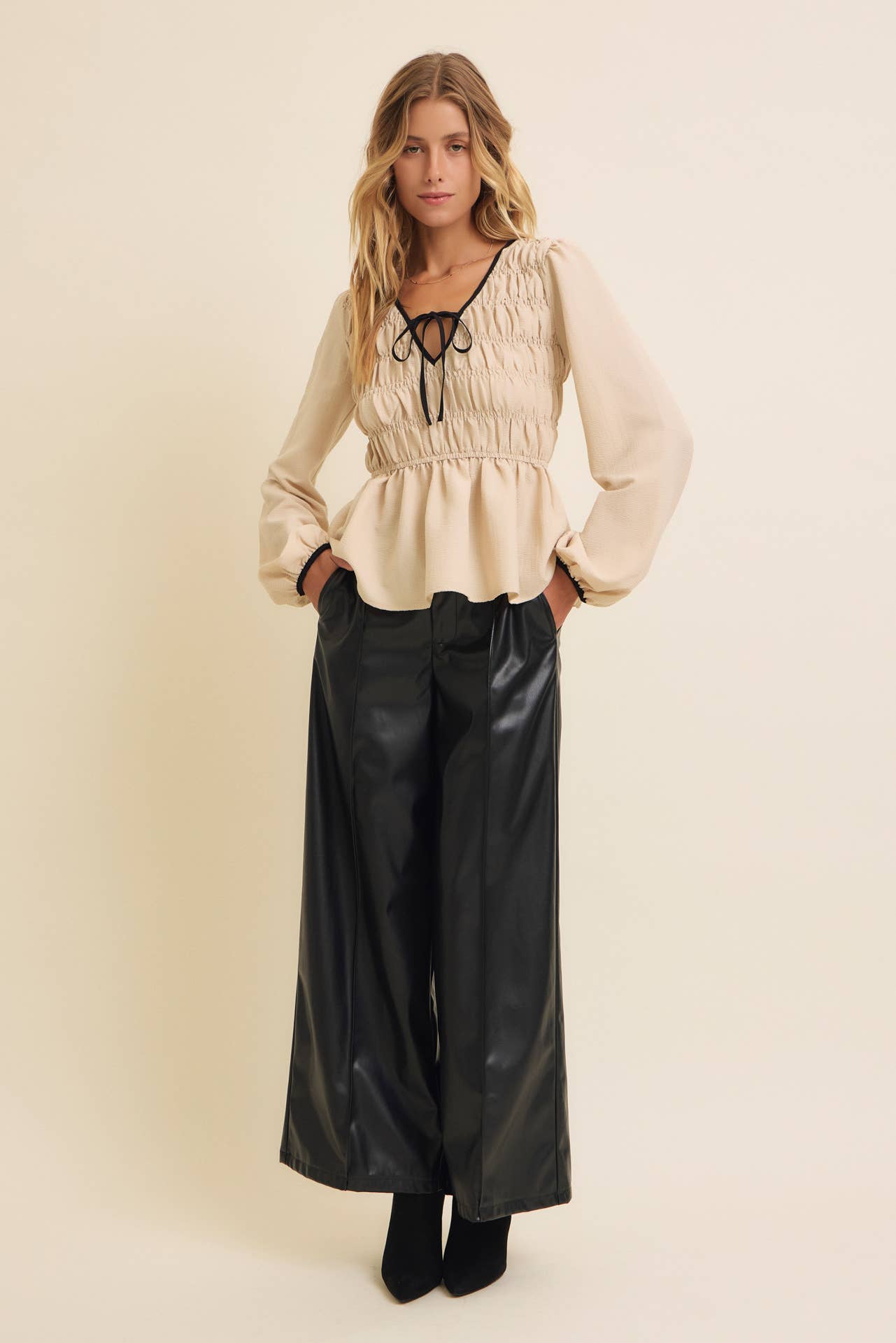 VEGAN LEATHER WIDE-LEG PANTS WITH ELASTIC BACK