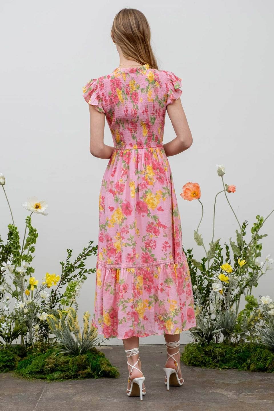 FLORAL SCOOP NECK SMOCKED MAXI DRESS