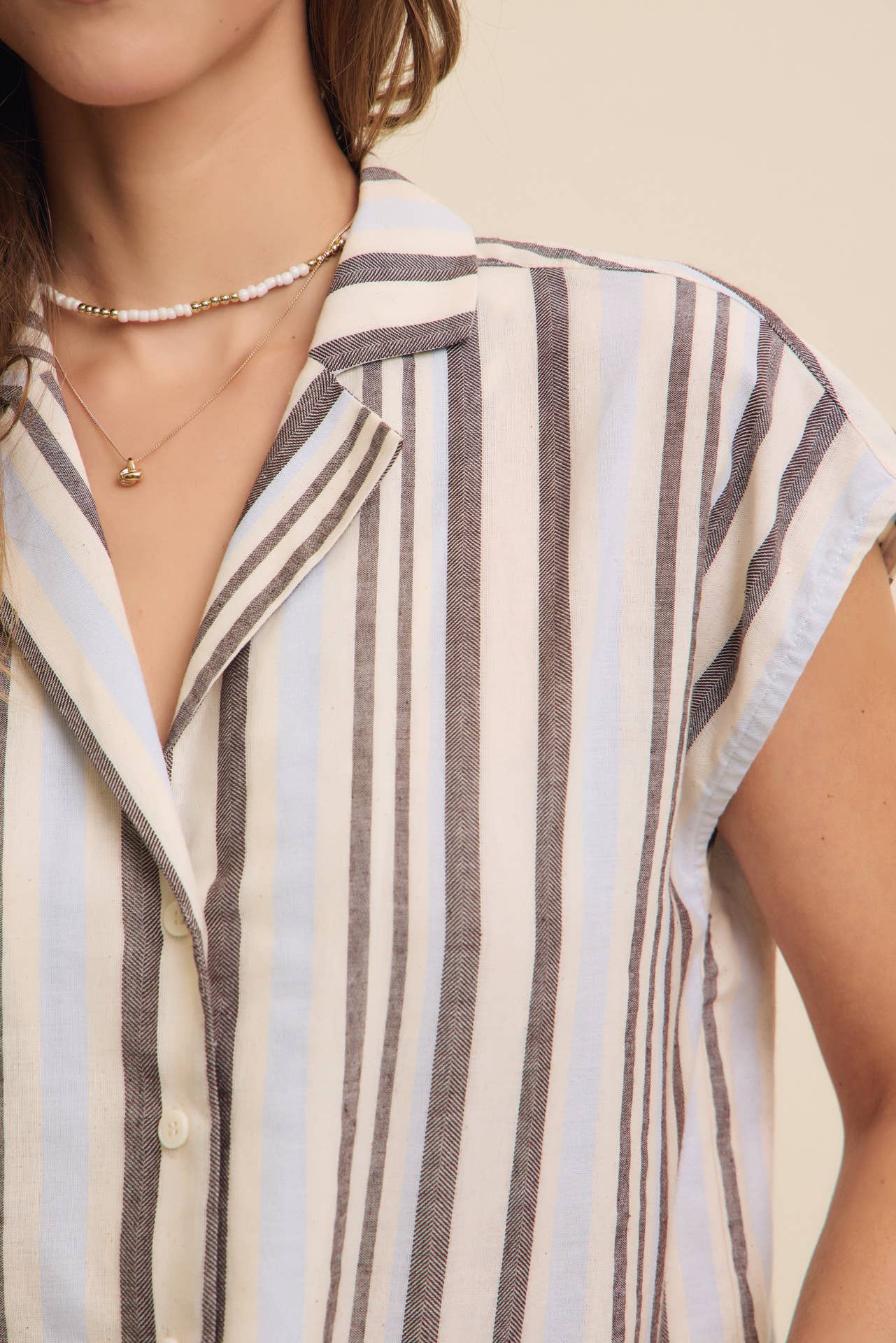 LINEN STRIPE BUTTON-DOWN COLLARED SHIRT