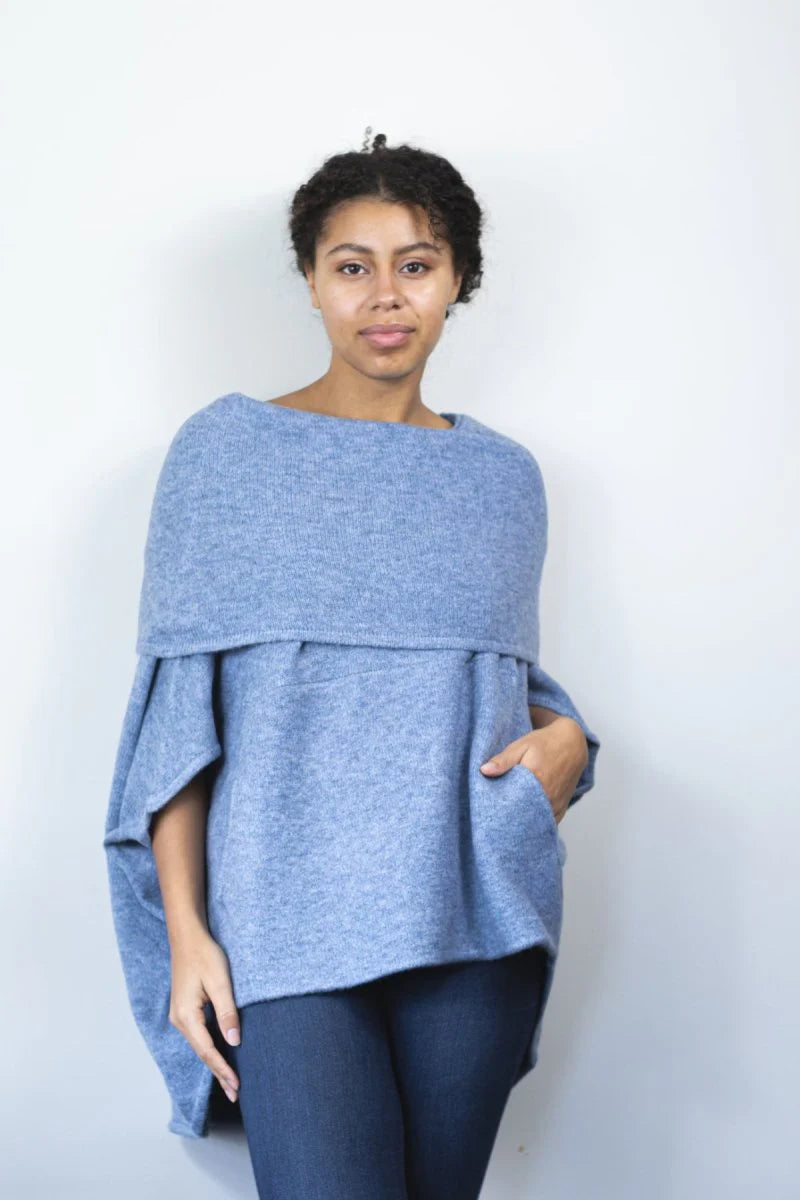 O/S Kanga Kowl Capelet